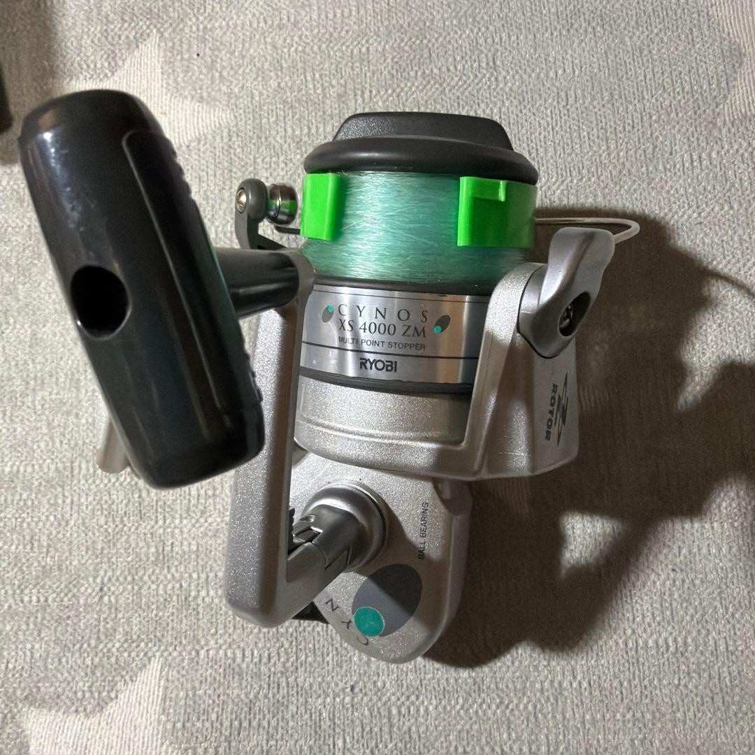 RYOBI CYNOS 4000 ZM Spinning Reel Line Included Silver/Green Used