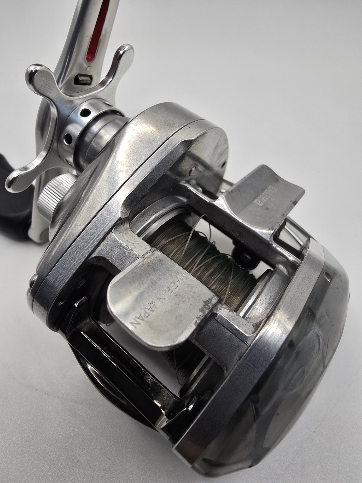 Daiwa Alphas ito 103-Ai Right Hand Megabass JDM Baitcast Reel Boxed Works Great