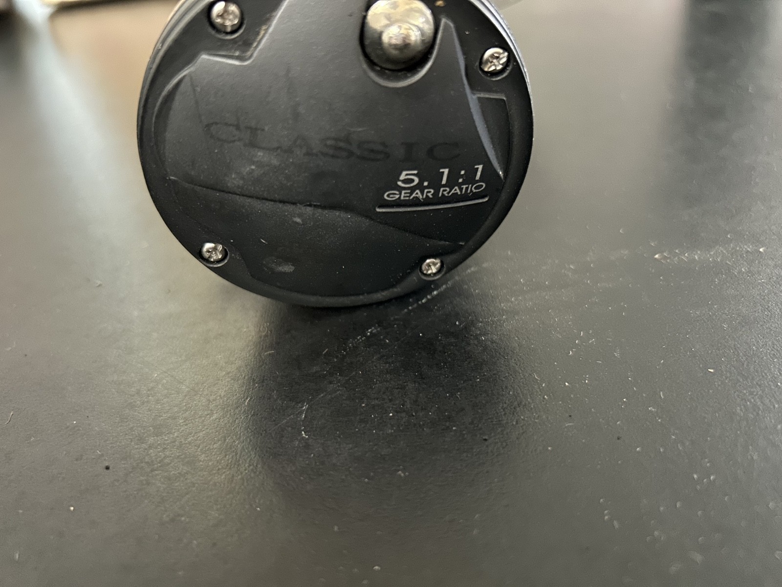 Okuma Classic CL 200L Gear Ratio 5.1:1 Levelwind Fishing Reel *Pre Owned*