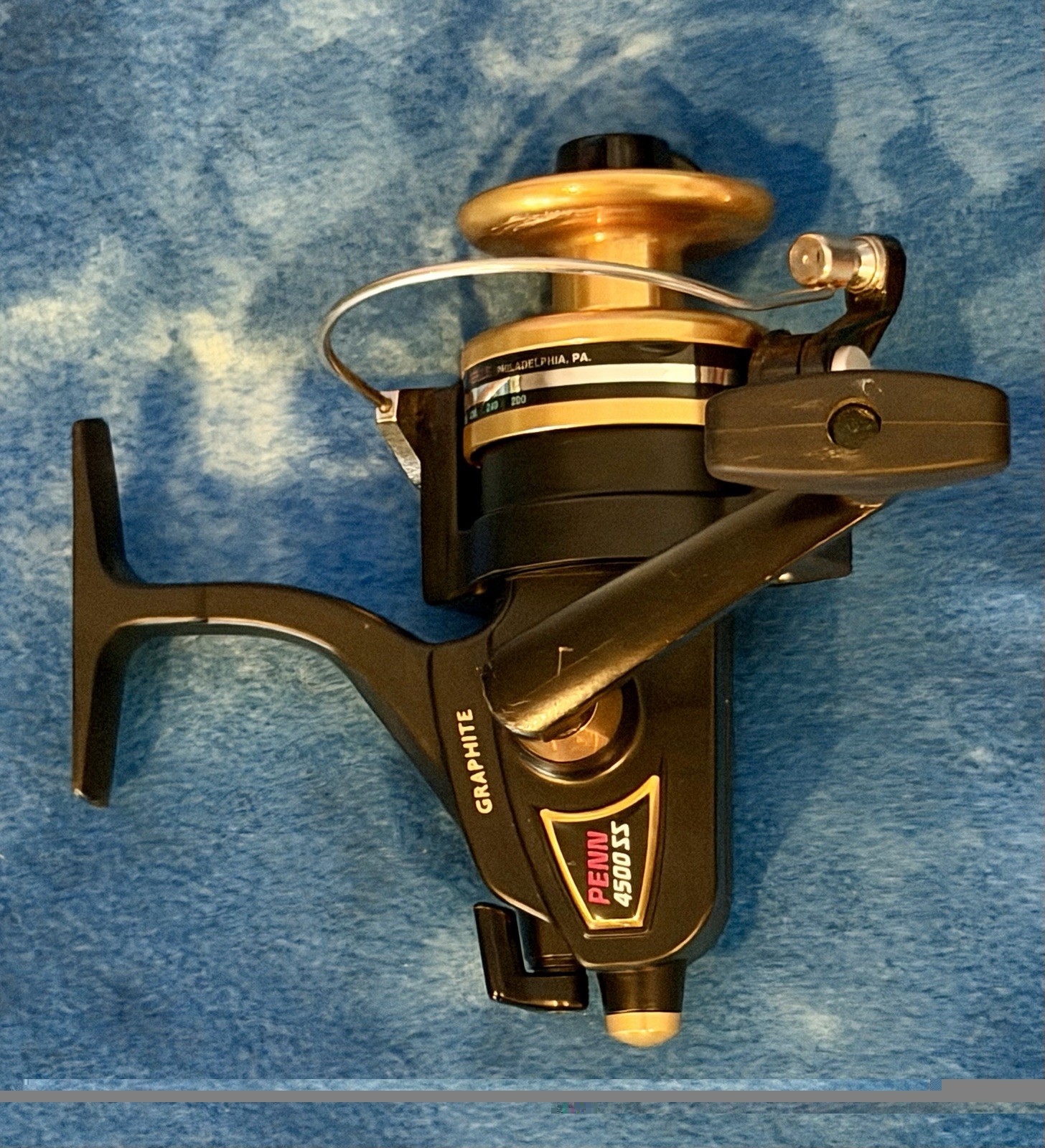 Penn 4500 SS Skirted Spool Spinning Reel Medium Salt and Fresh Water VG Cond.