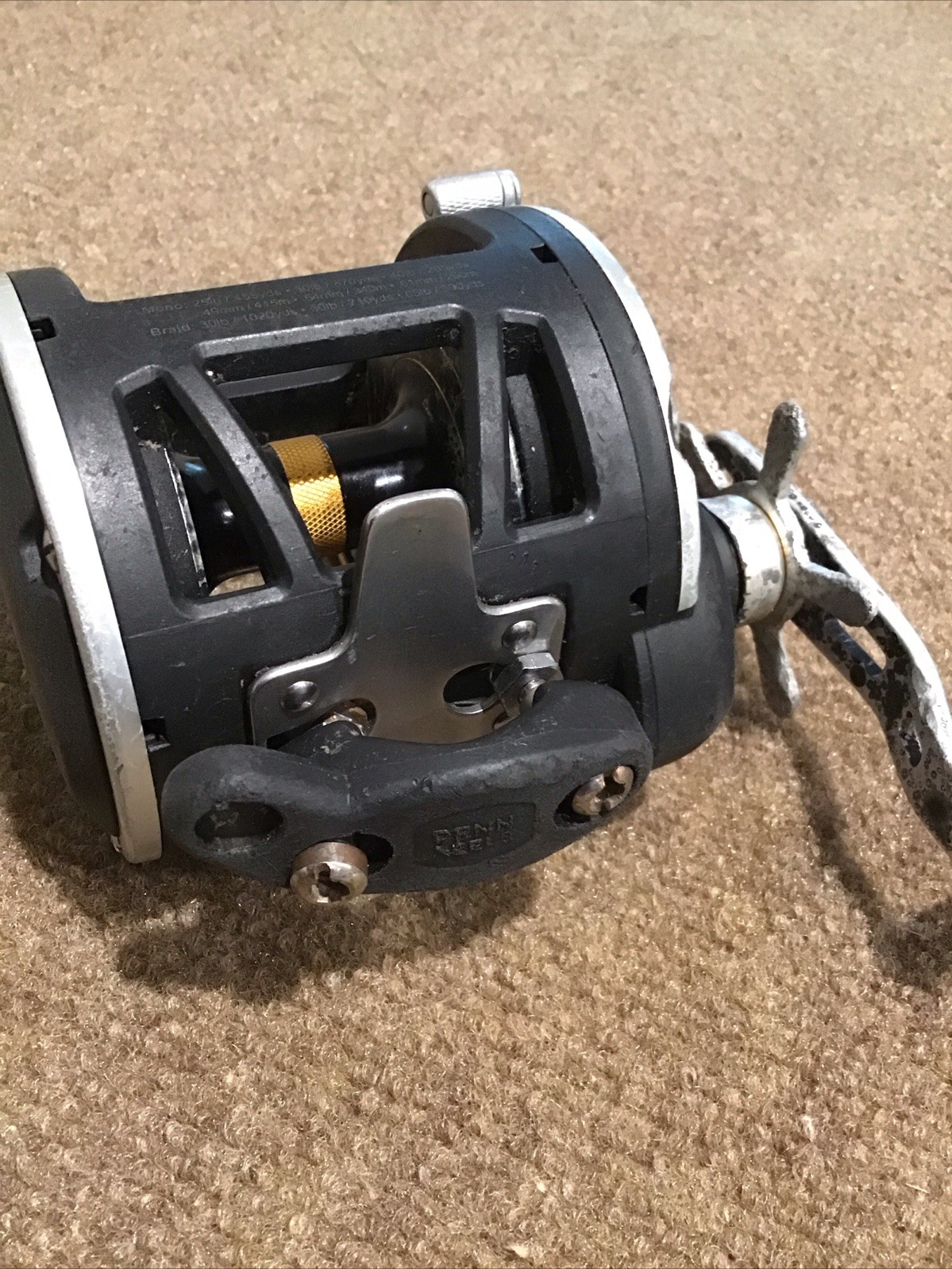 PENN FISHING SQUALL 30LW w/ Rod Clamp Very Used Distressed Trolling Reel