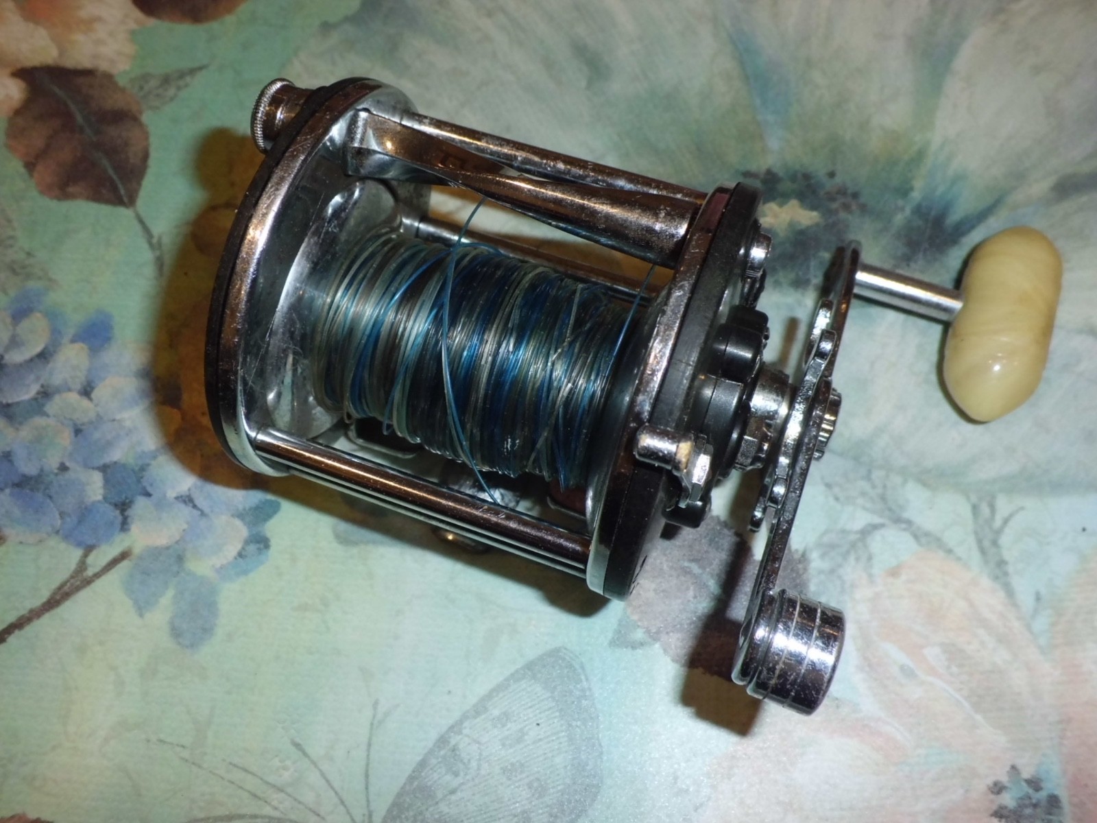 Vintage PENN Leveline 350 Conventional Reel made in USA