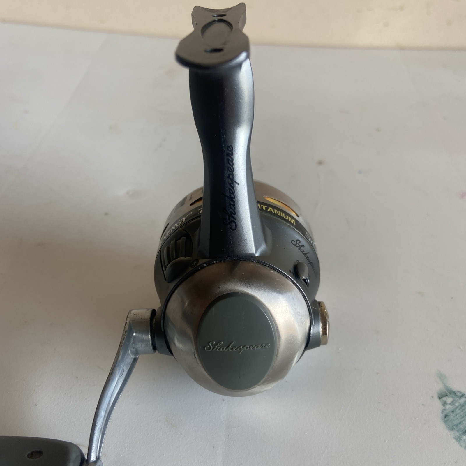 Shakespeare Titanium Synergy TI 6U Fishing Reel