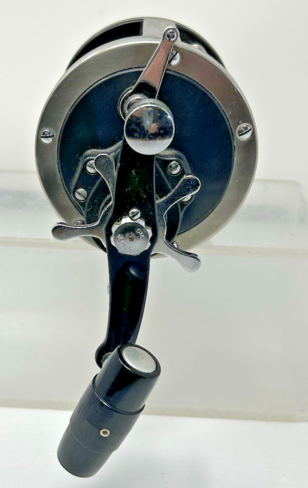 Penn 330 GTI Saltwater Graphite High Speed 3.6:1 Fishing Reel USA Level Wind