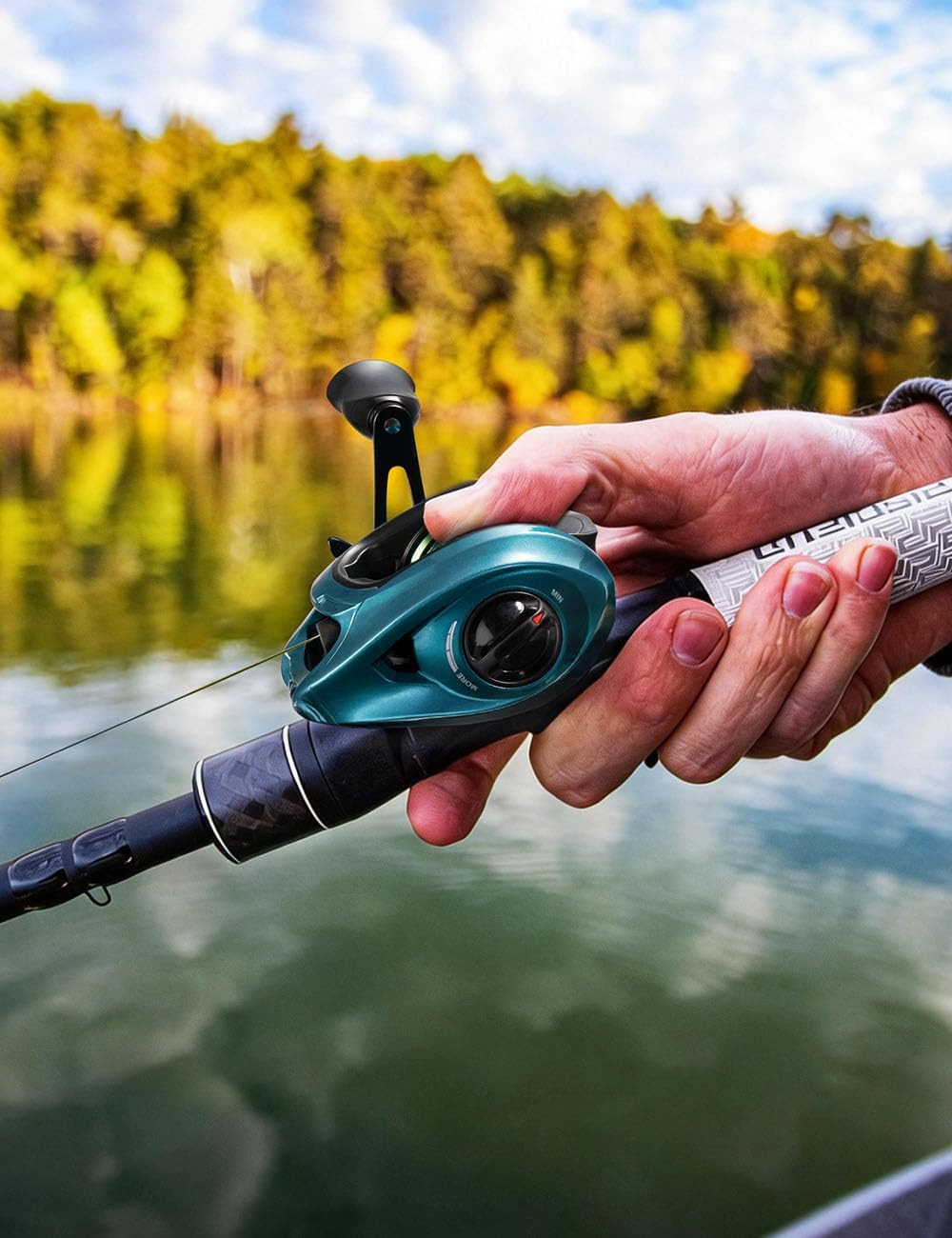 Ultra-Light Baitcasting Reel, 5.5 Oz Compact Low Profile Baitcaster, 7.1:1 Gear