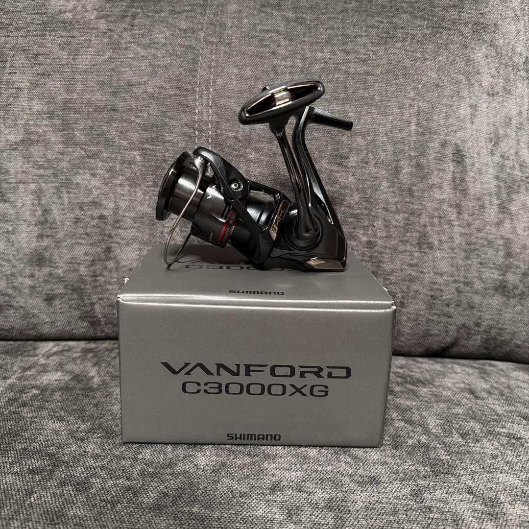 Shimano Vanford C3000XG Baitrunner Spinning Reel, Used, Includes Accessories