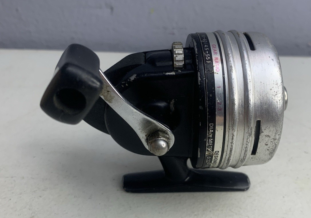 Vintage Daiwa 9300C Fishing Reel Fresh Water Reel Made in Korea