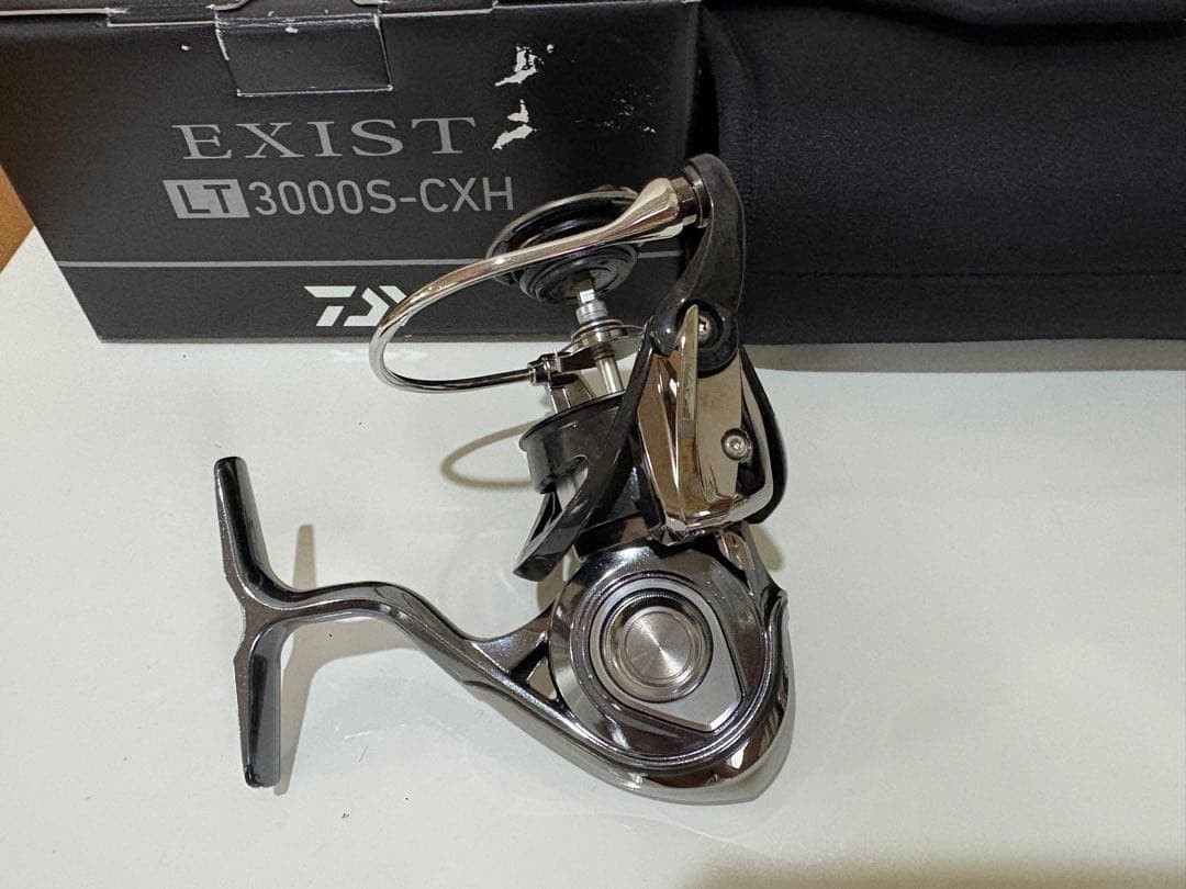 Daiwa 18 Exist LT3000S CXH body 206609