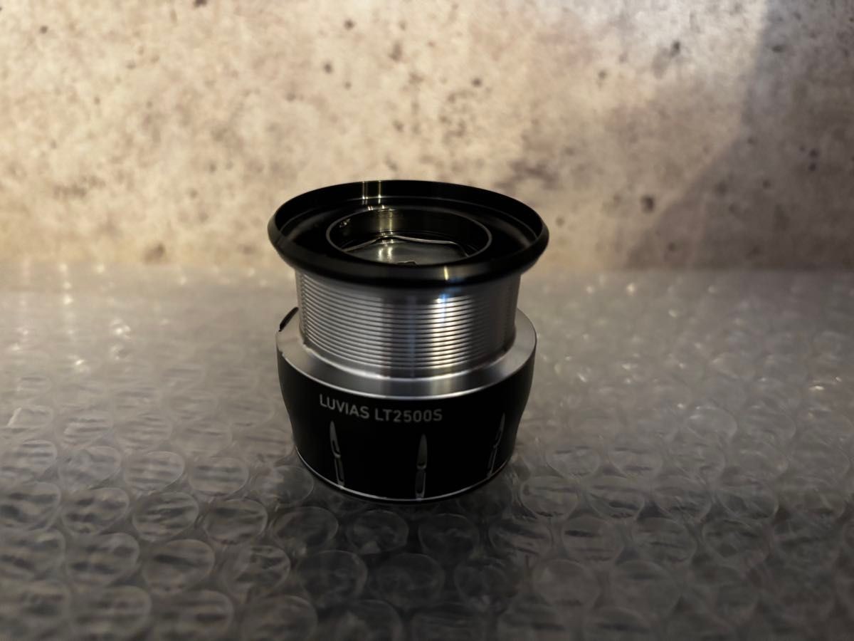 Daiwa 24 Luvias LT2500S Genuine Spool Unused