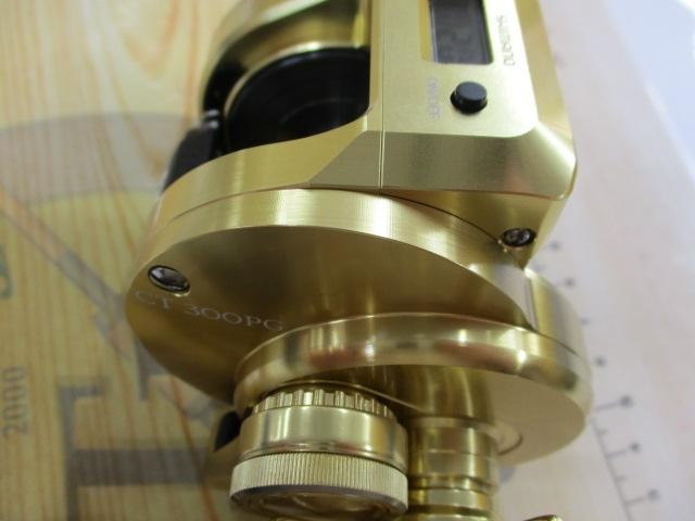 Shimano 18 OCEA CONQUEST CT 300PG Baitcast Reel 03821 Excellent Condition