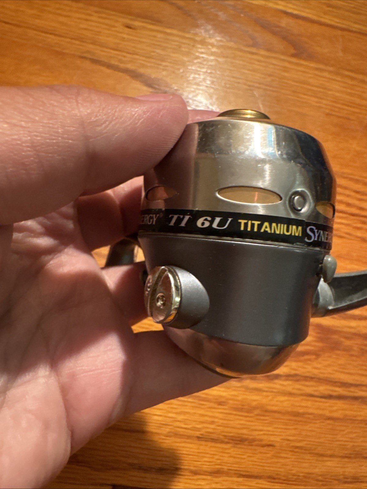 Shakespeare Synergy TI 6U Titanium 2 Ball Bearing Underspin Fishing Reel