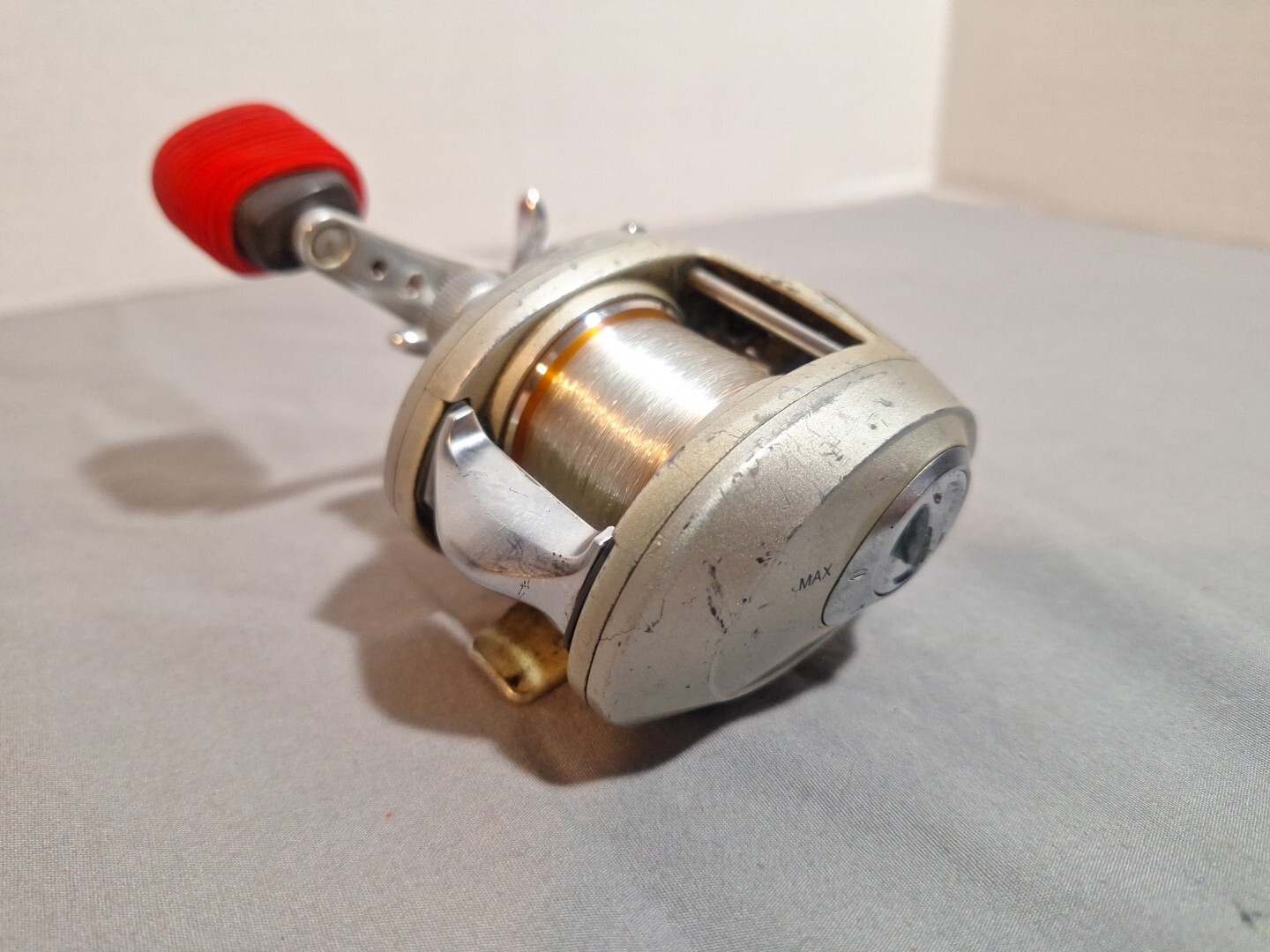 Abu Garcia Revo STX Baitcasting Fishing Reel Left Handed Bass 6.4:1 11 bearings