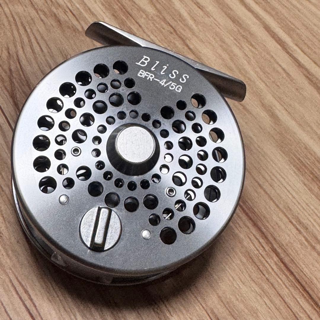 Jackson Bliss BFR-4/5G Fly Fishing Reel Trout Stream Lightweight Japan Free Ship