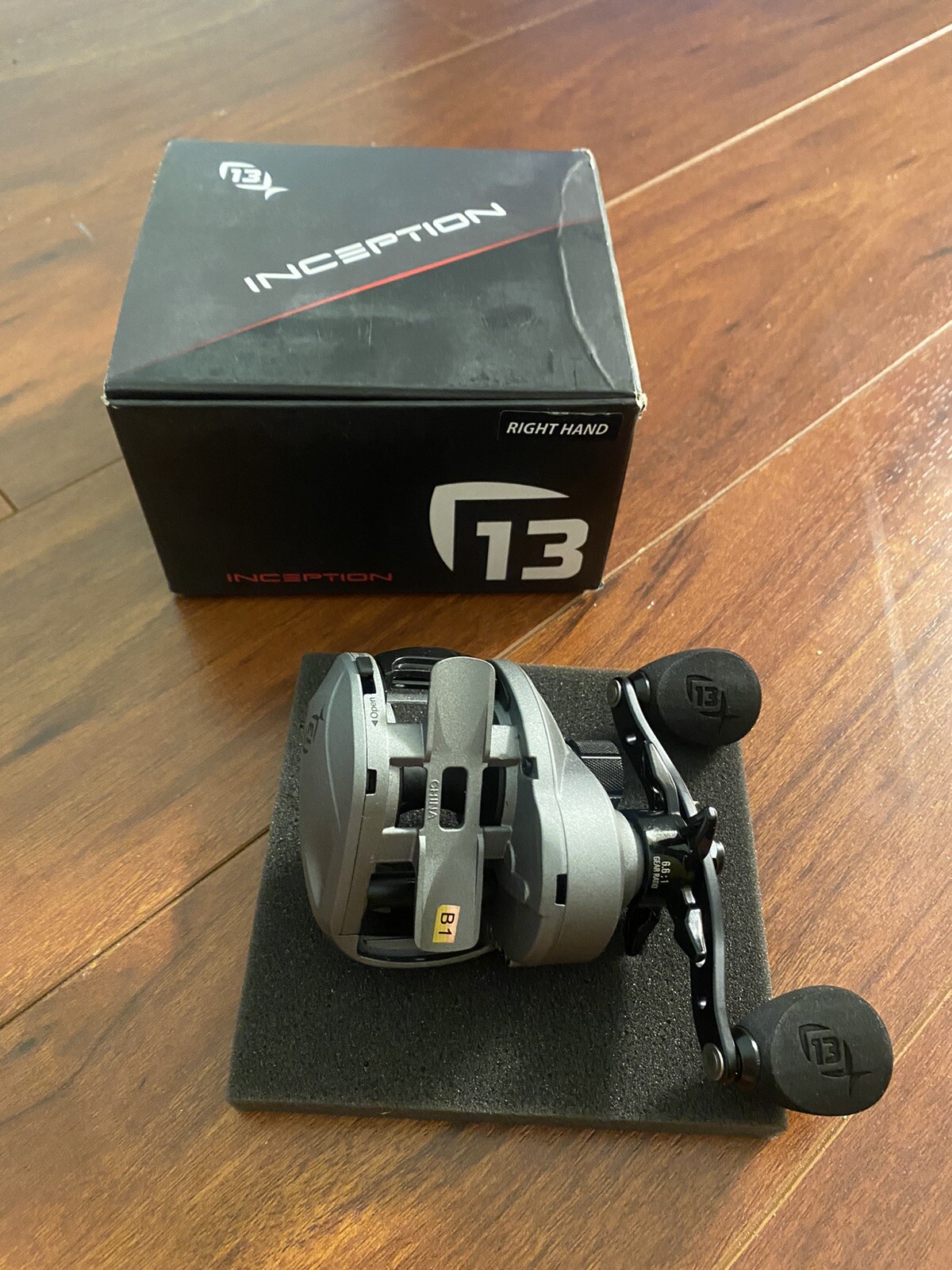 13 Fishing Inception Right Handed Low Profile Bait casting Reel 6.6:1 GR
