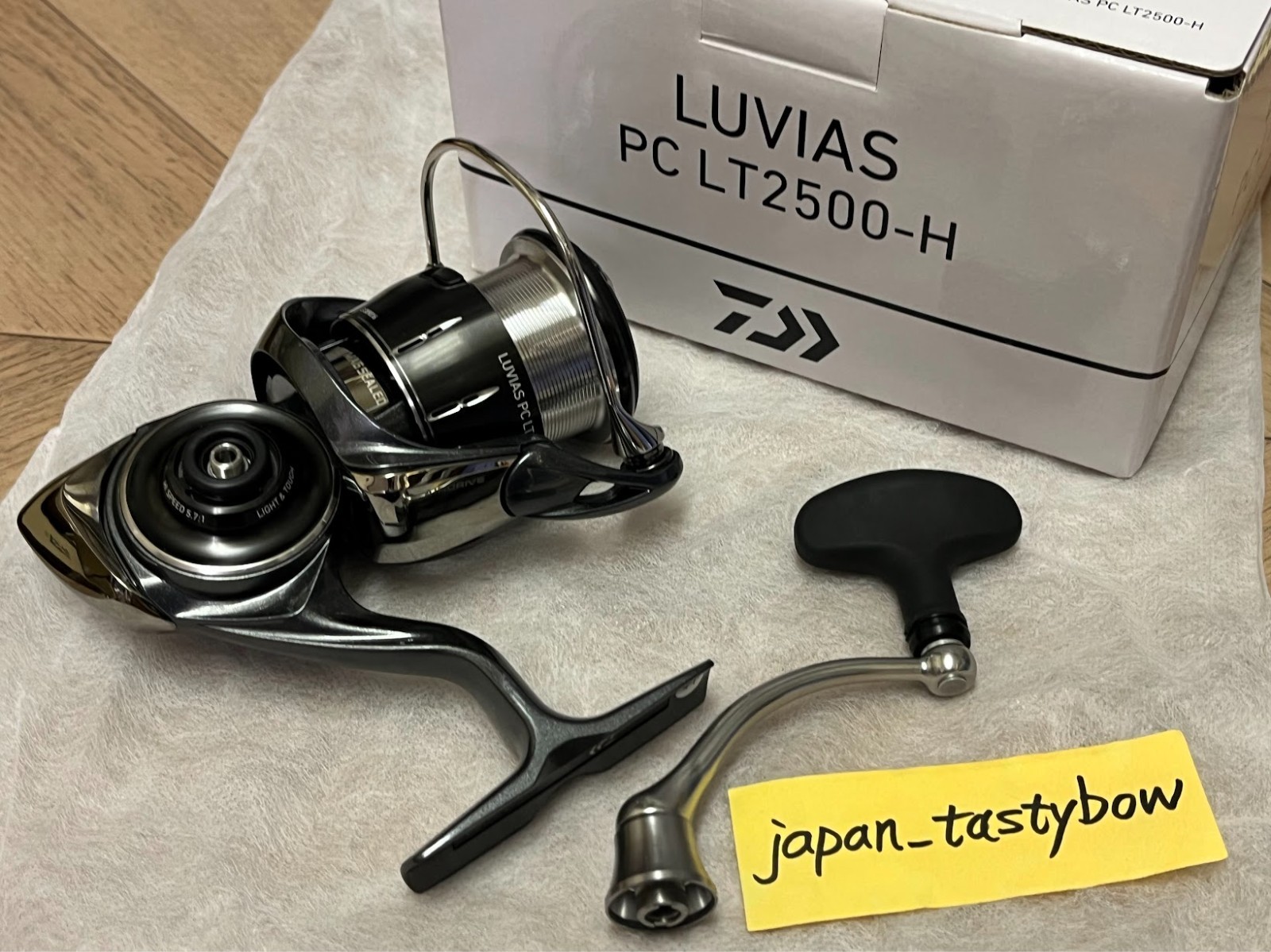 Daiwa 24 LUVIAS PC LT2500-H Spinning Reel Fishing