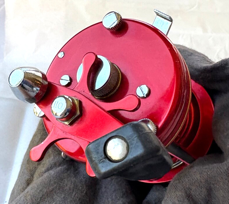 Abu Garcia Ambassadeur 6000 Double Axis Fishing Reel in Exc Condition, With Case