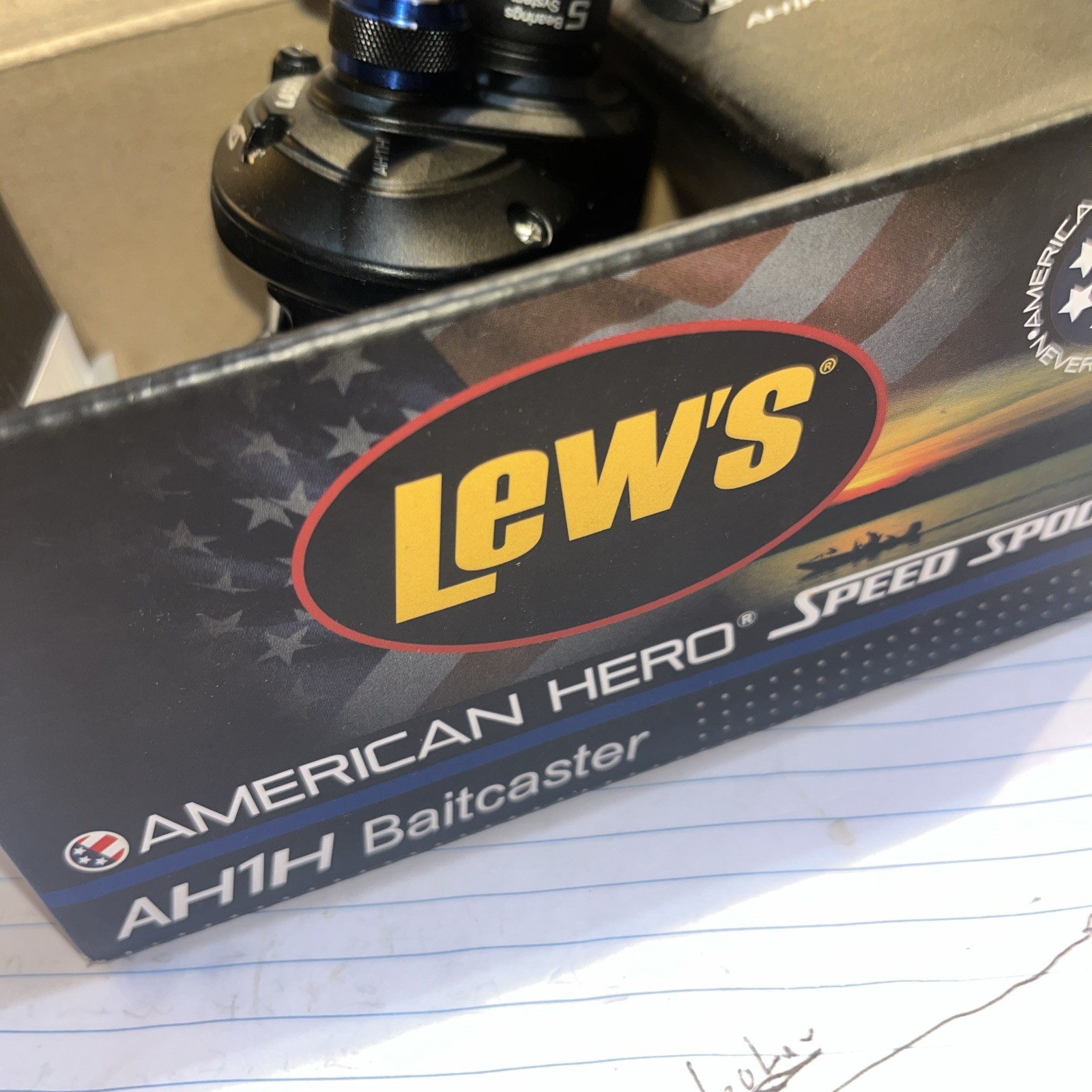 Lew’s Bait caster Reel AH1SH Right Handed.