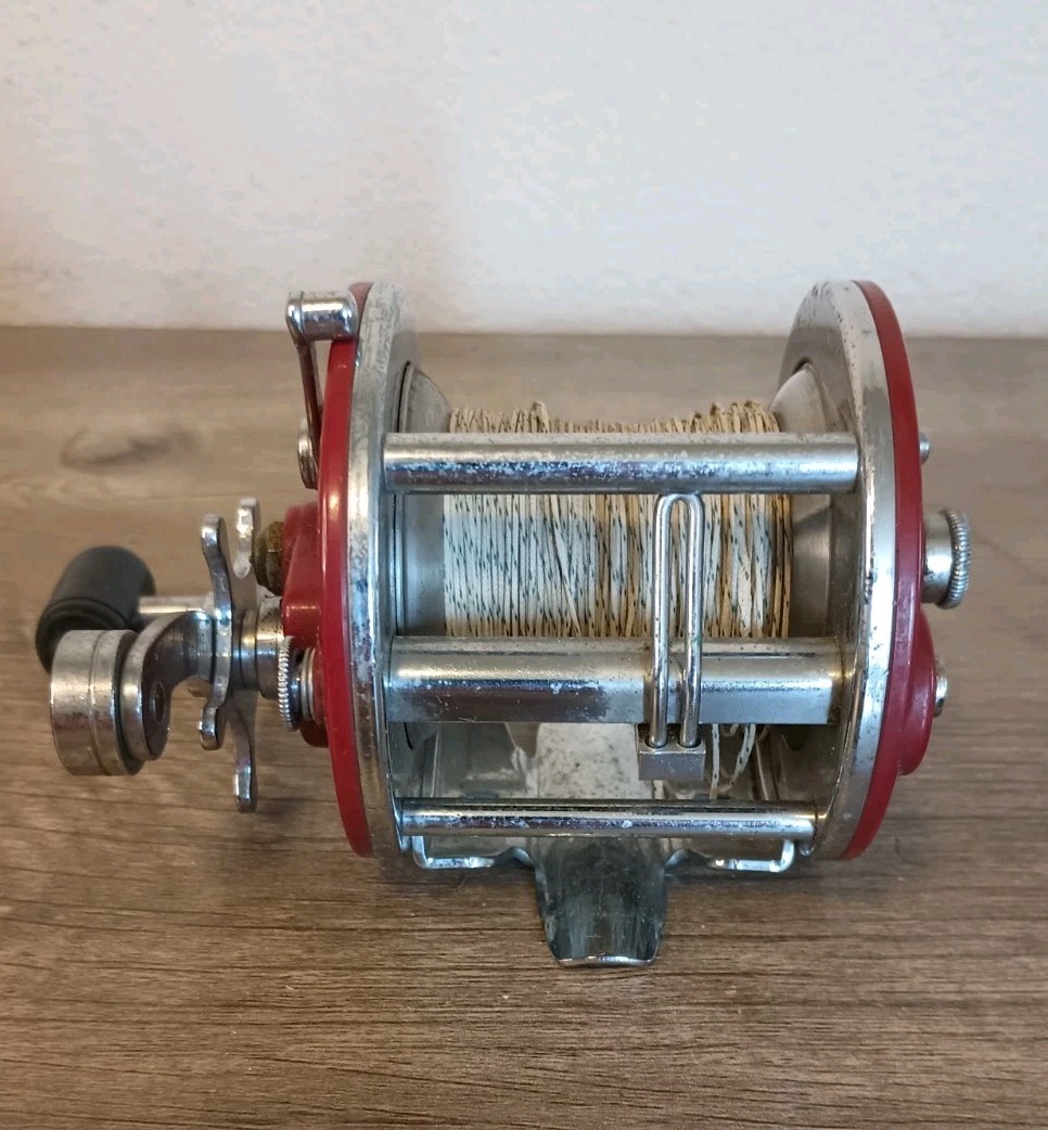 Vtg PENN Peer 209 Level Wind Conventional Fishing Reel made USA Spooled Braided