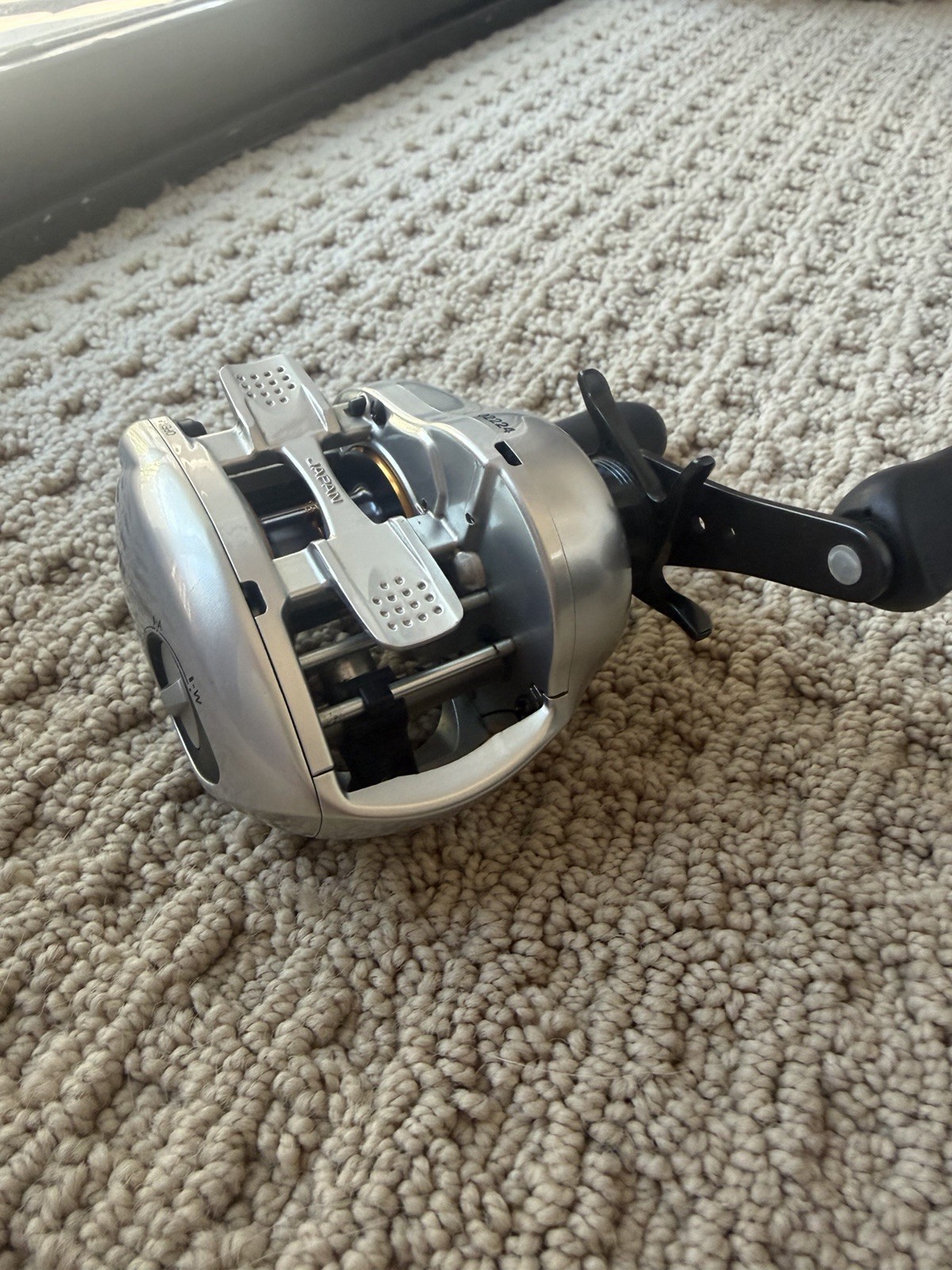Shimano Metanium Mg DC7 7.0:1 Right-Hand 10BB Low Profile Lot of 2 w/ Cases