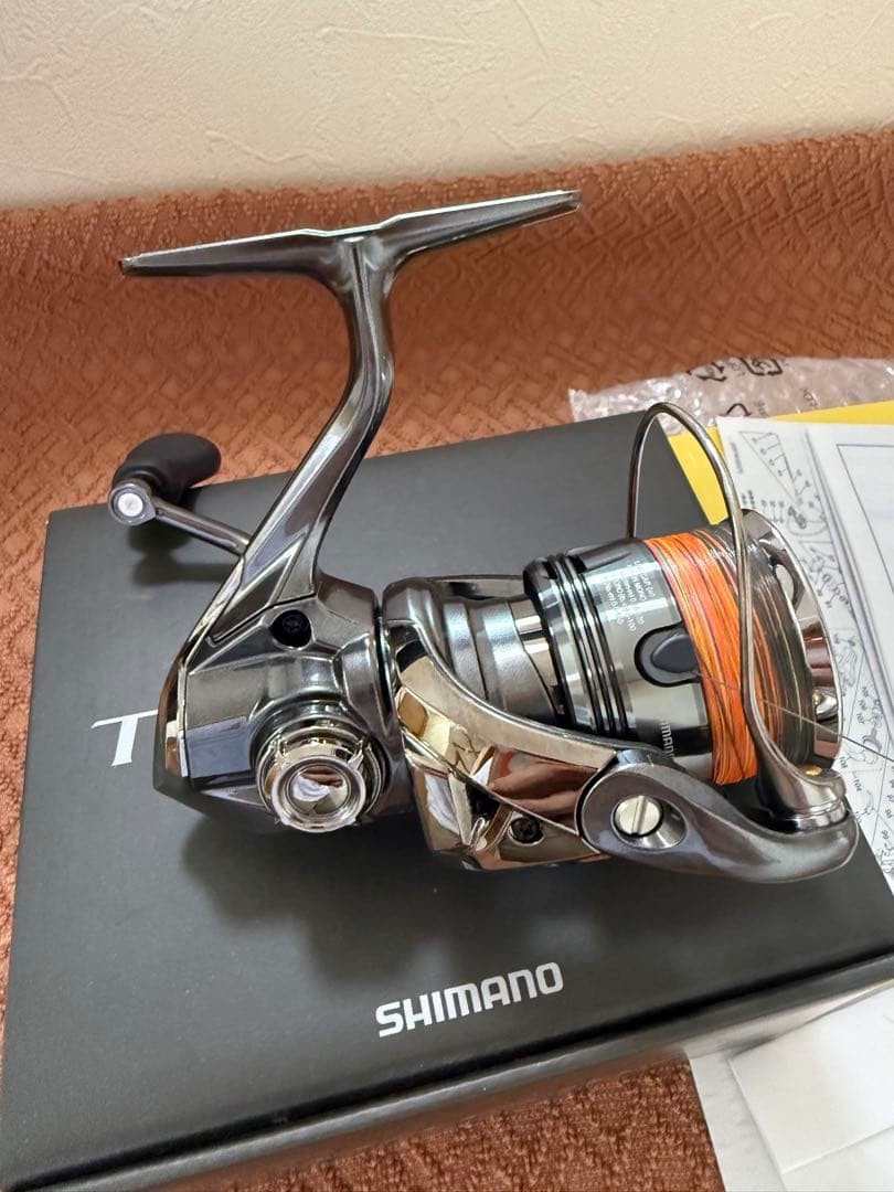 Shimano 24 Twin Power C2500SXG Spinning Reel Smooth Rotation Japan