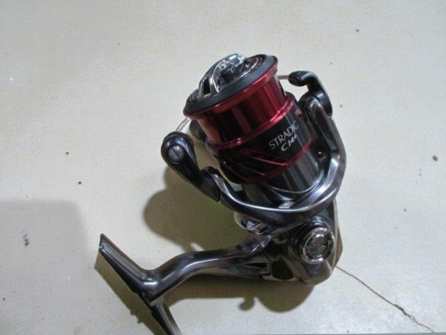 Shimano Stradic CI4+ C2000HGS Spinning Reel 16 Used Good Condition From Japan