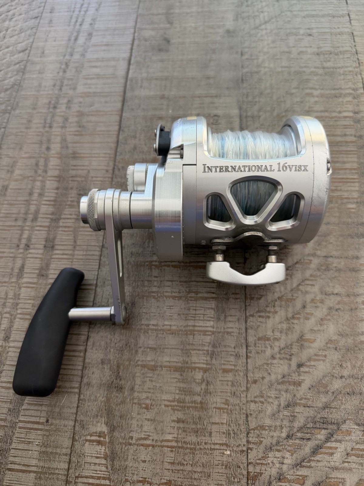 Penn International 16 VISX 2-Speed Conventional Fishing Reel