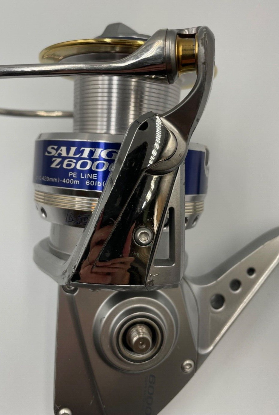 Saltiga Z6000 Daiwa Spinning Fishing Reel Both Handle Gear Ratio 4.3:1 Used