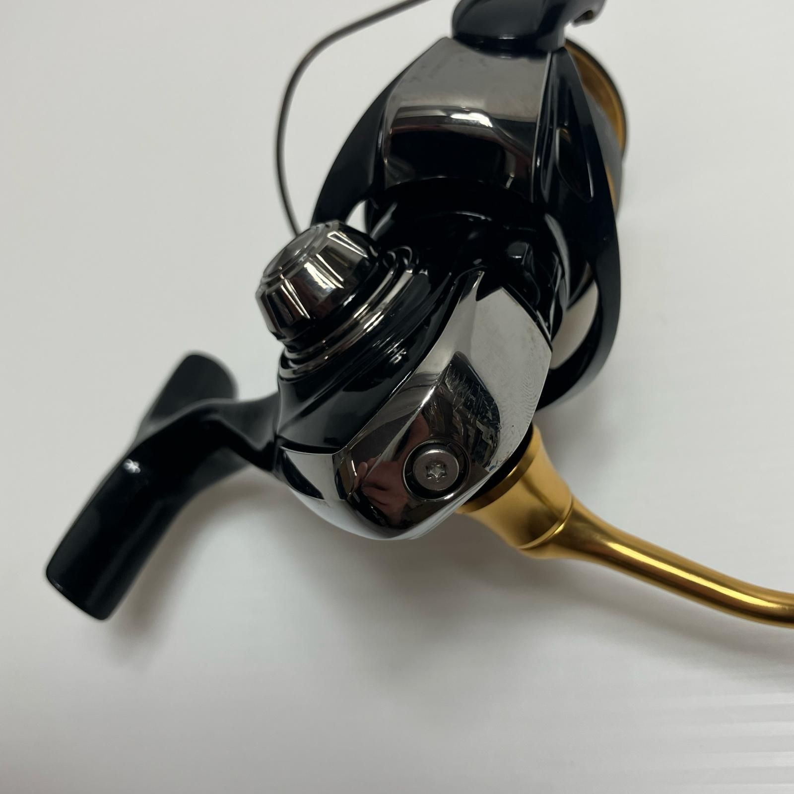 Daiwa Regalis LT2000S-XH Spinning Reel Used 23