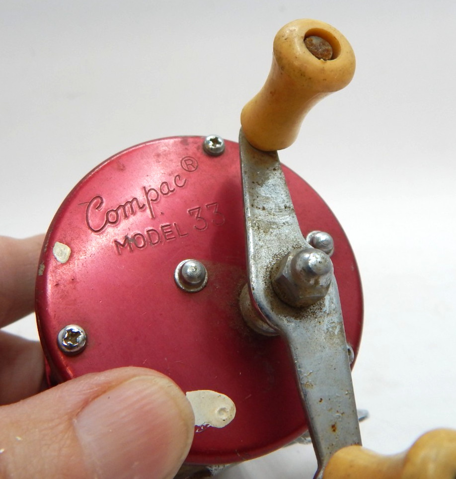 Vintage Compac 33 Bait Casting Open Fishing Reel Level Wind