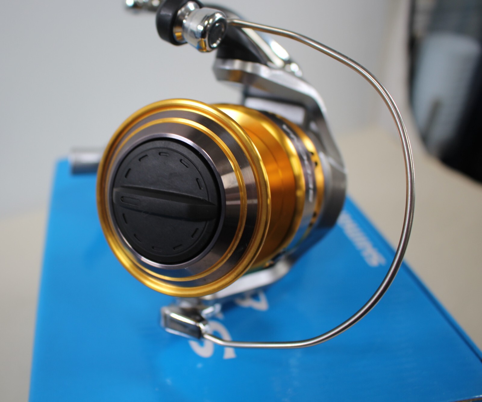 Shimano Sedona 8000 Spinning Reel Gold/Silver w/ Box – Highly Sought – US Seller