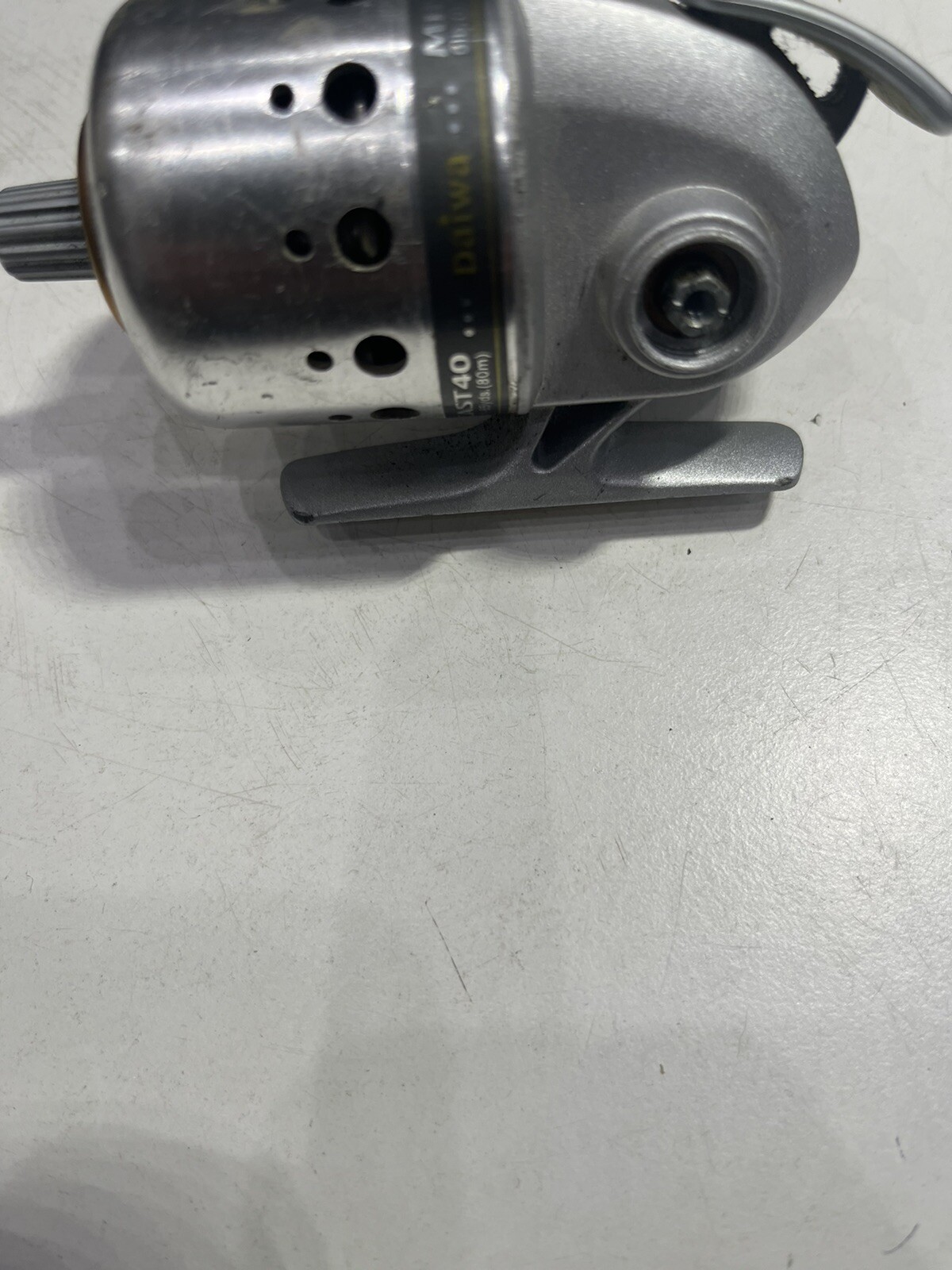 Daiwa Minicast MC40 4.1:1 Gear Ratio BU Bearings 16.10″ Retrieve Rate Right Hand