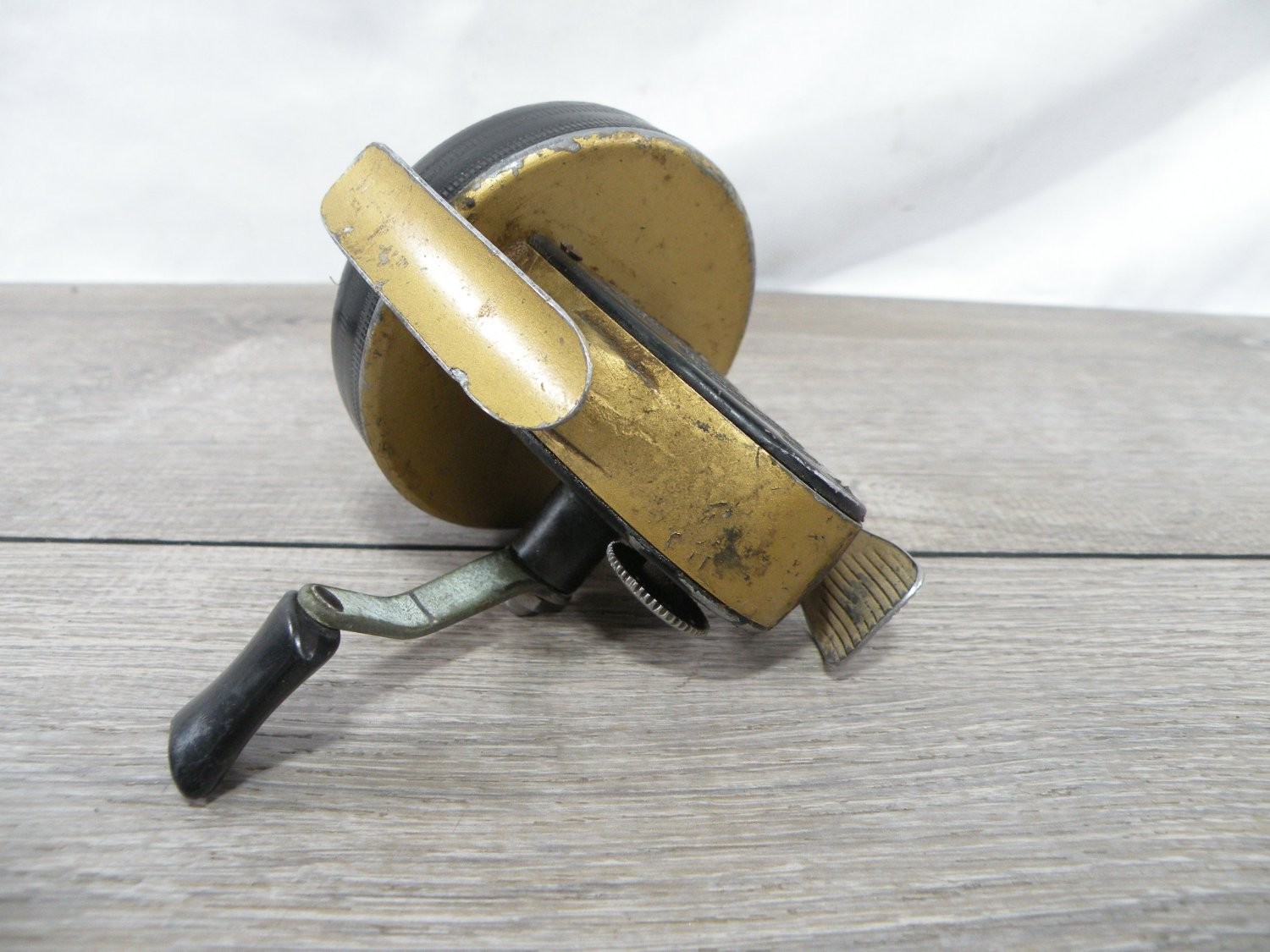 Wright & McGill Stream and Lake 88A Spincast Reel Black Metal
