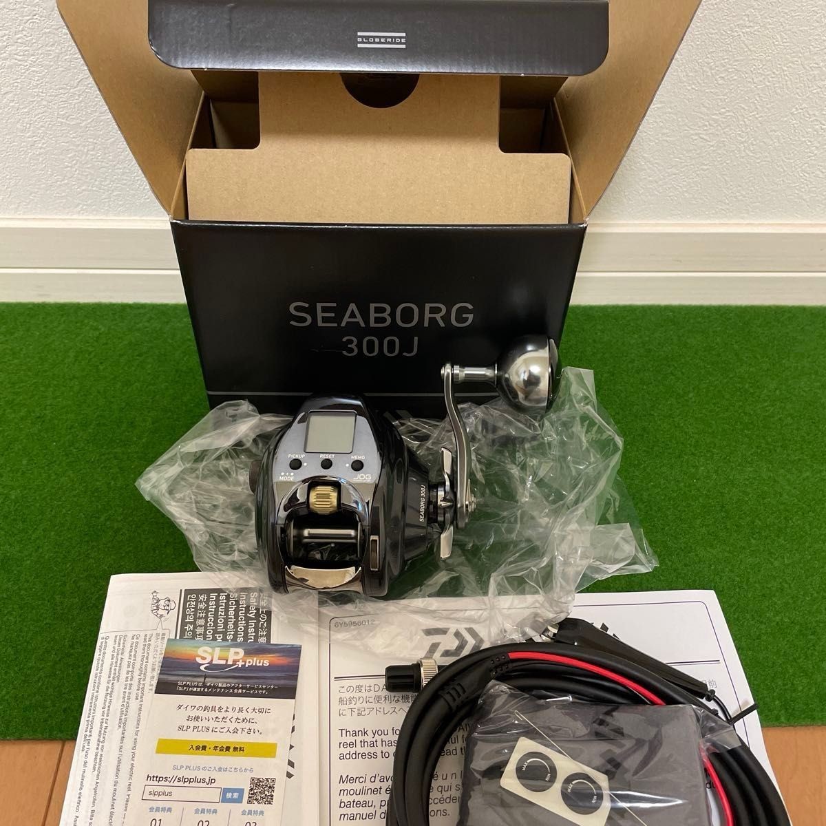 DAIWA 21 SEABORG 300J Electric Reel Right Handle Unused PE 4.4 16kg Drag Mint