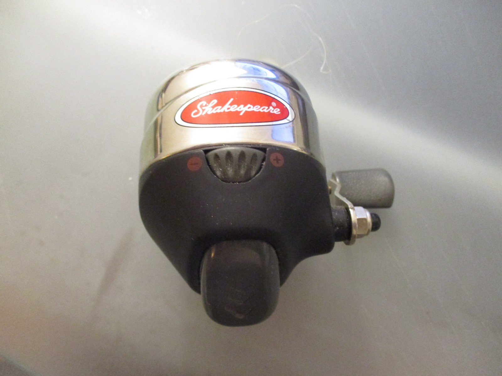 Shakespeare Spincasting Fishing Reel SY10 U Gear Ratio:3.4:1 75yds./10lb.