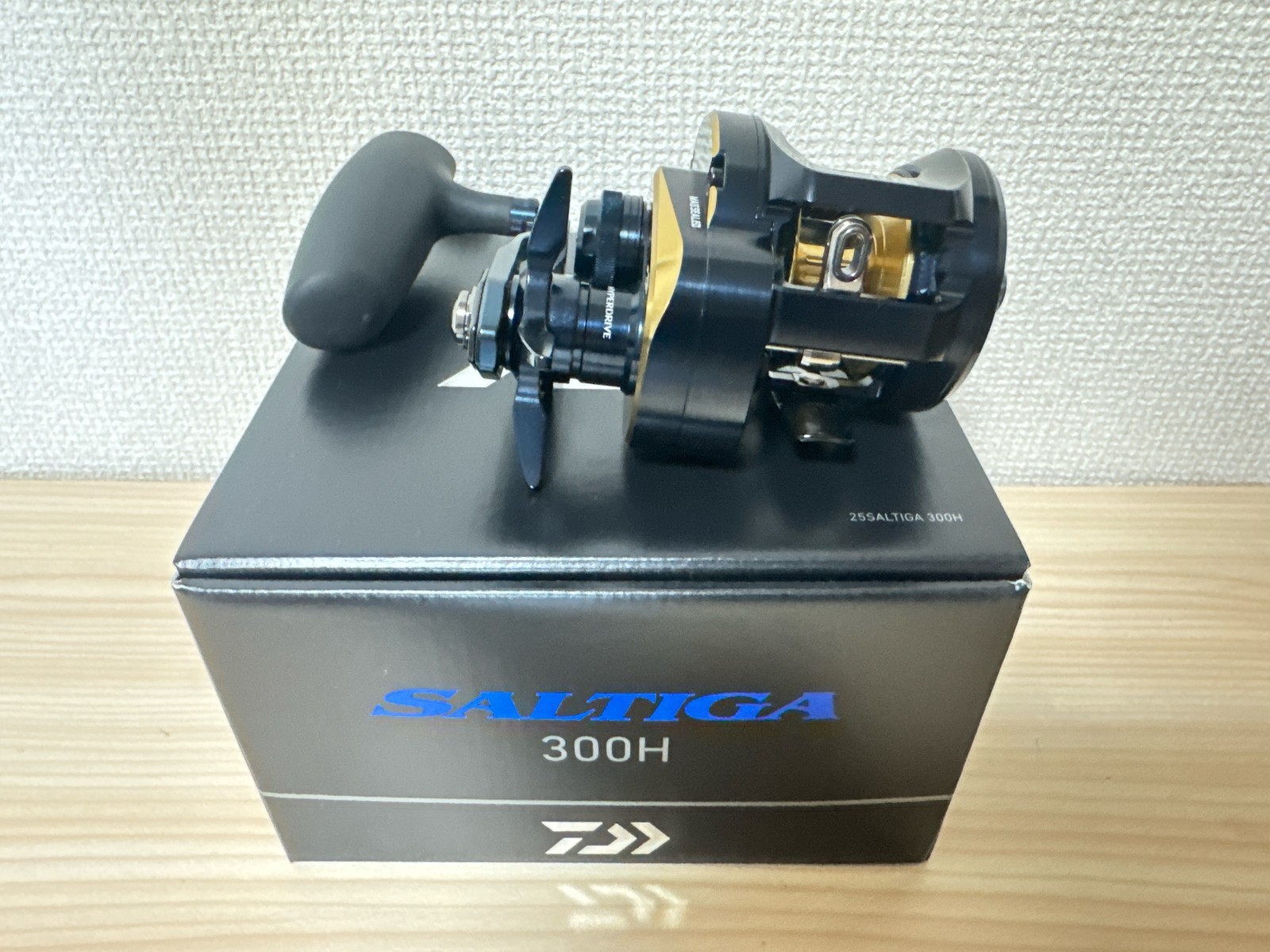 Daiwa Baitcasting Reel 25 SALTIGA 300H Right 7.3:1 Fishing Reel IN BOX