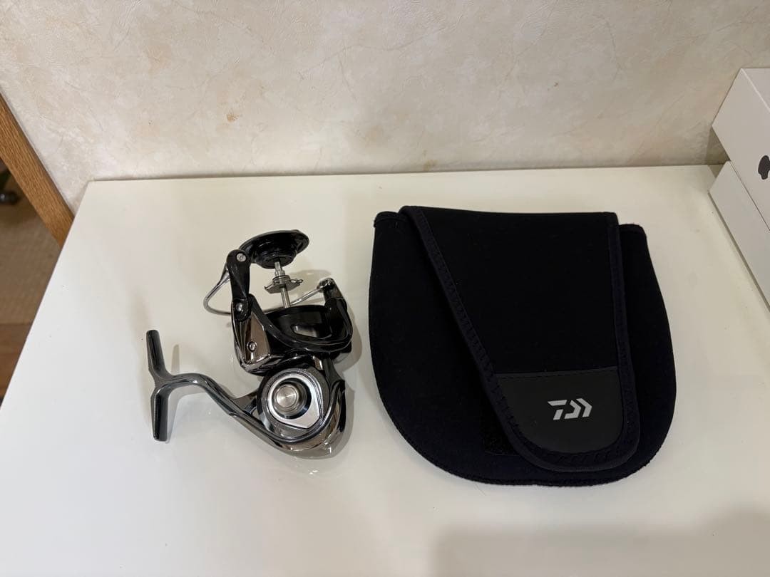 Daiwa 18 Exist LT4000-CXH Spinning Reel Body Used Light Scratches