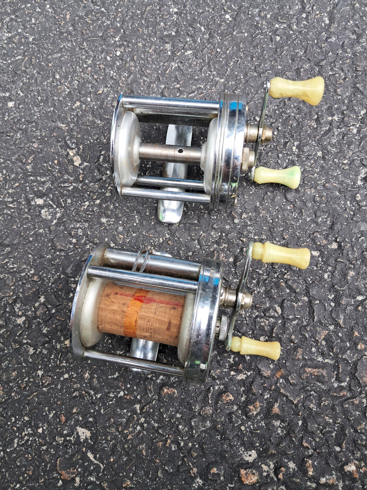 Shakespeare Wondereel Lot Of 2 For Parts Or Repair