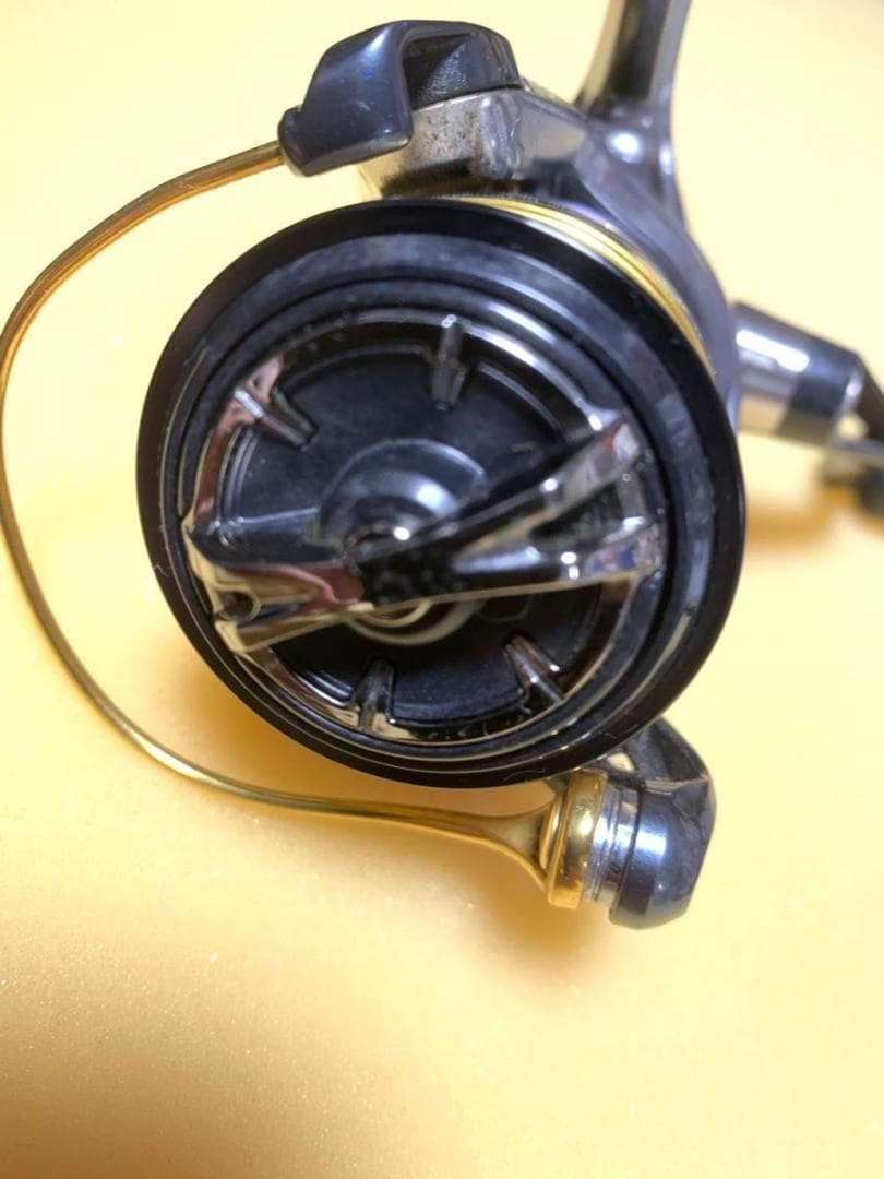 Vanquish C2000S Reel Lubricated, Lightly Used, Dust Dirt Included