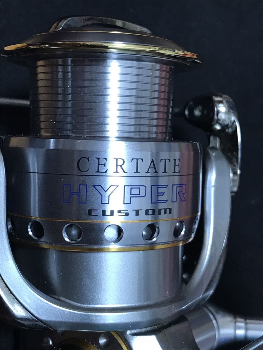 DAIWA Certate Hyper Custom 2500R Reel Excellent Used /w Semi-Hard Case & Pouch