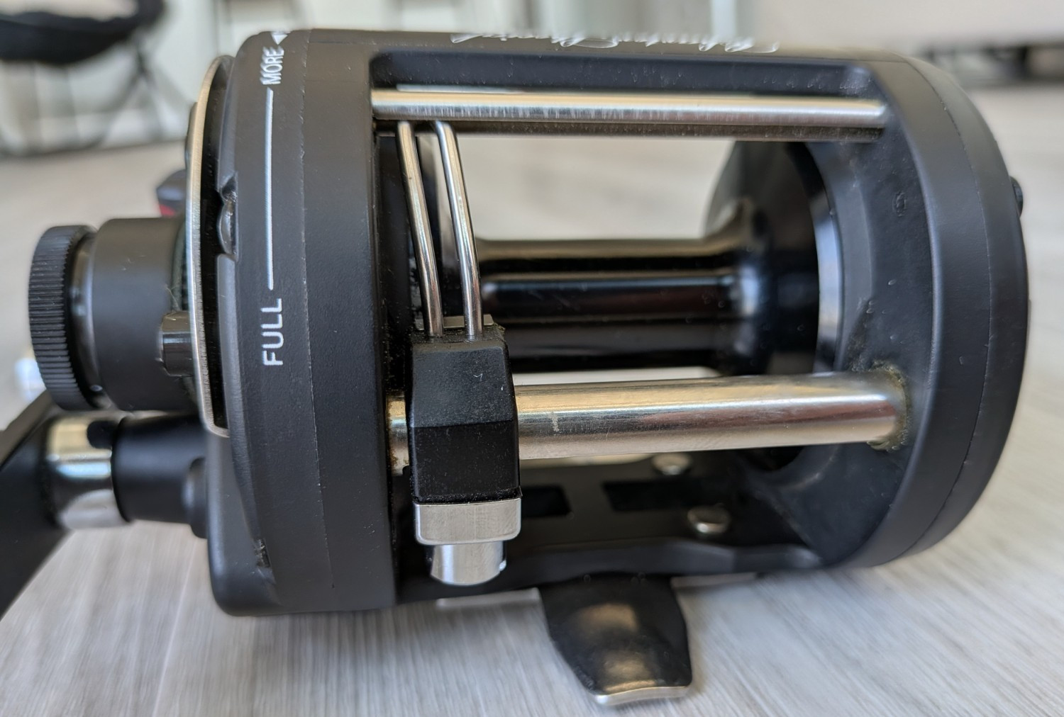 Shimano Charter Special TR 2000 Lever Drag Level Wind Trolling Reel – Japan
