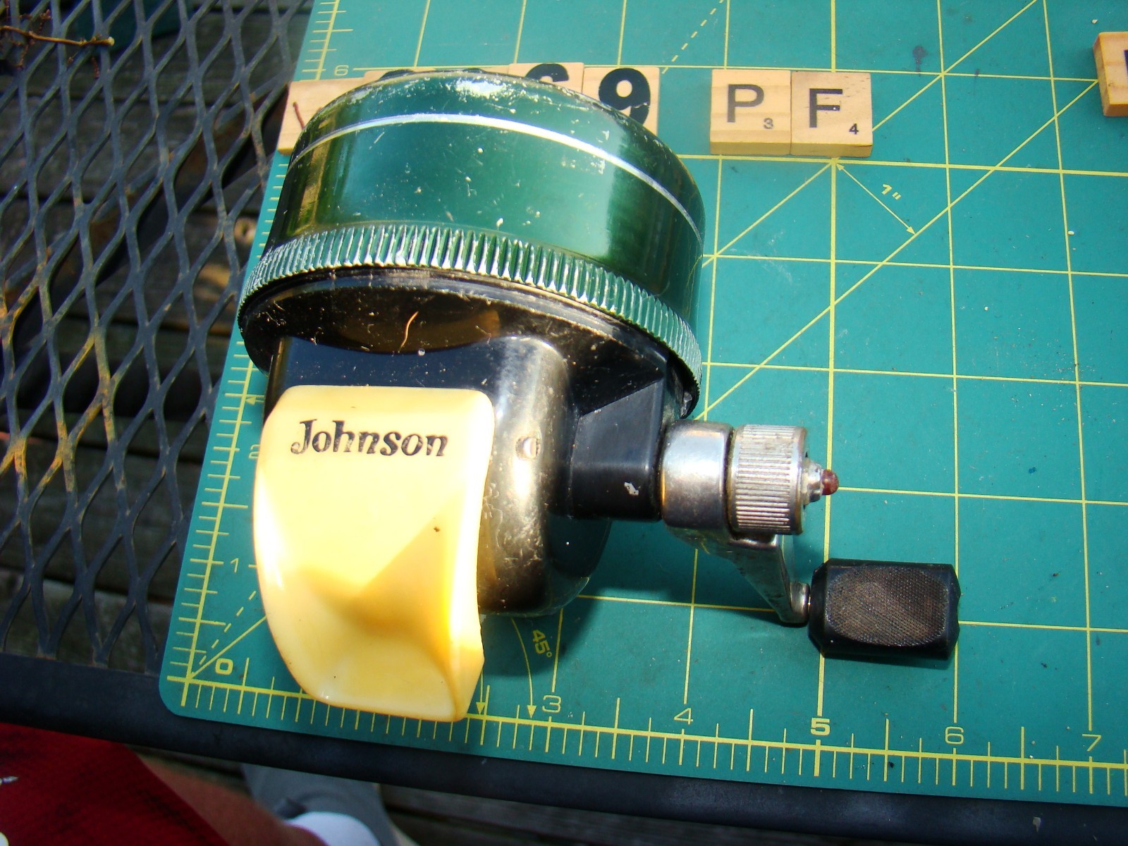 W2069 PR JOHNSON SABRA 130B HEAVY DUTY MADE IN USA FISHING REEL
