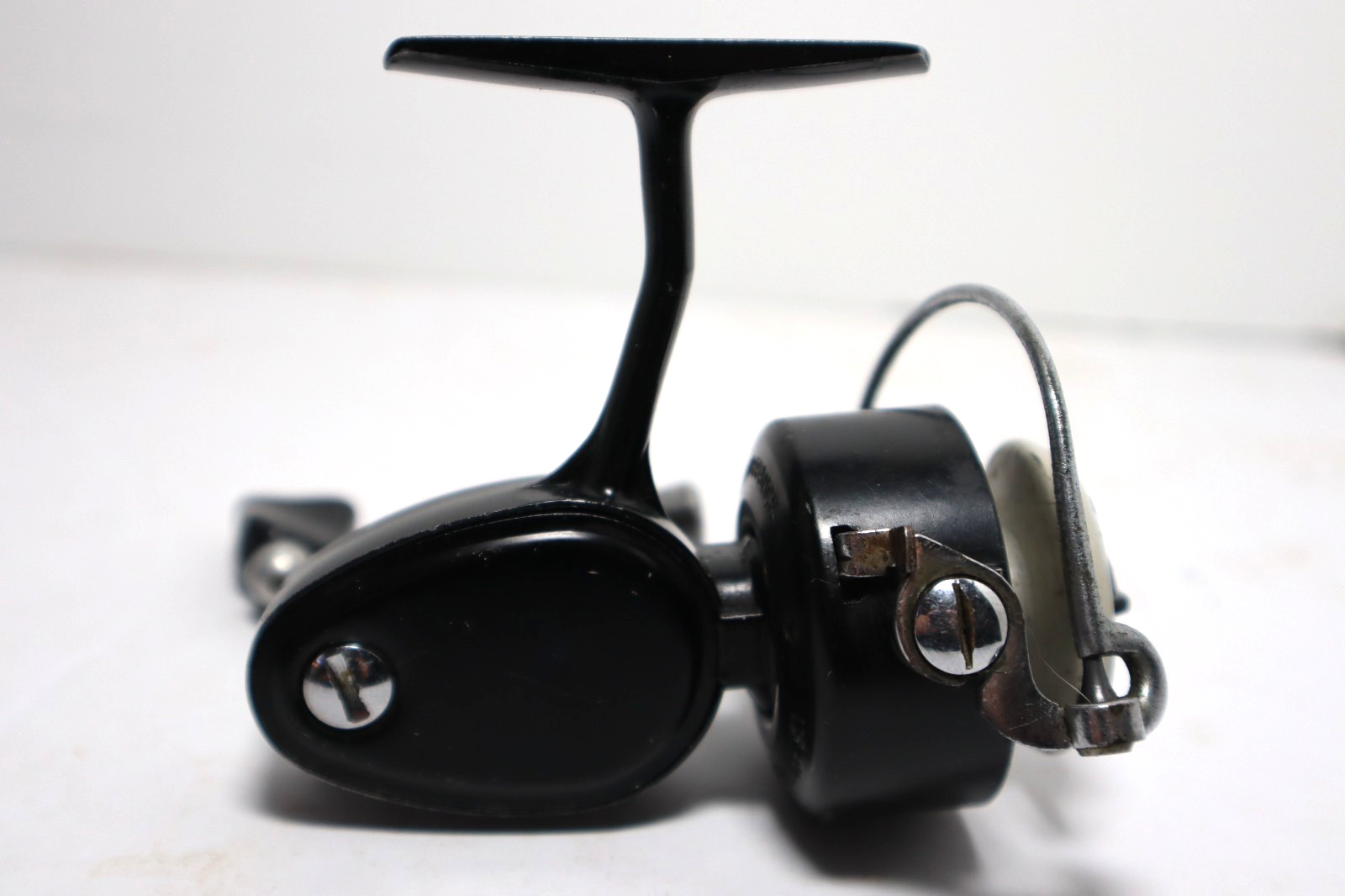 2 Vintage Garcia Mitchell 308 Ultralight Spinning Reels France NM + 1 Parts