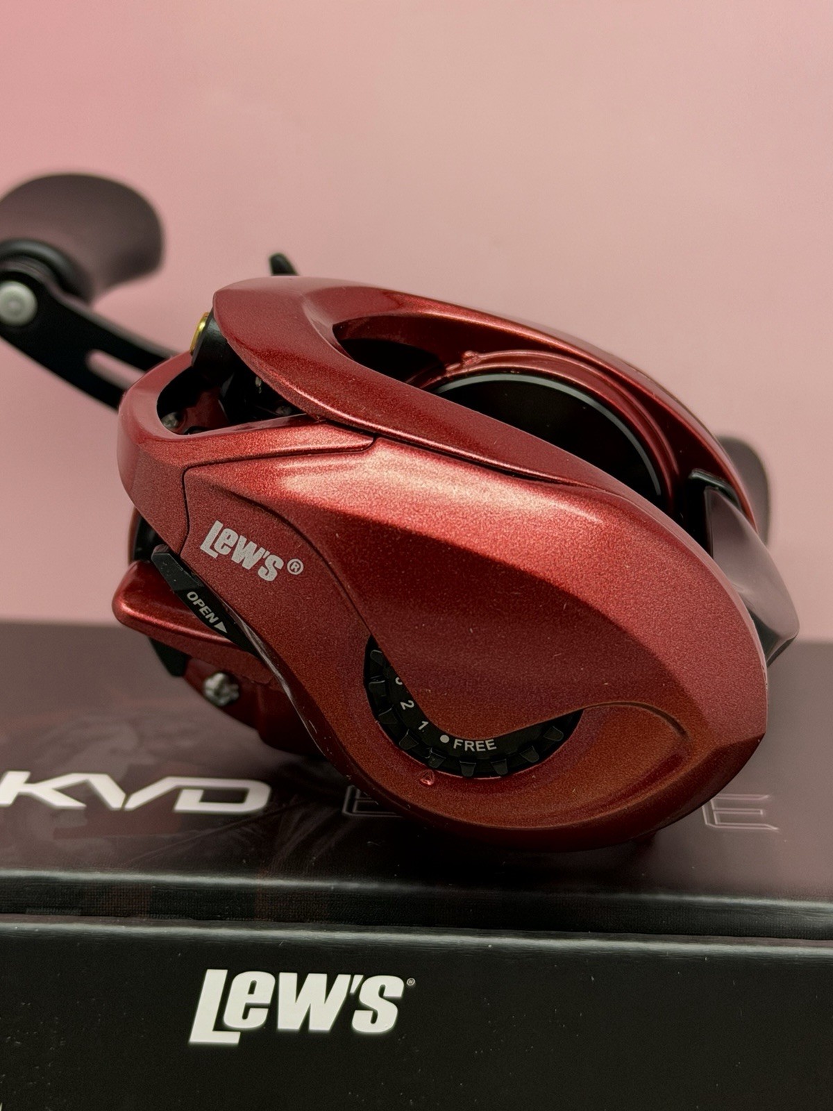 Lew’s KVD Elite Baitcast Fishing Reel 8:3:1 RH – KVD1XHG2-NEW