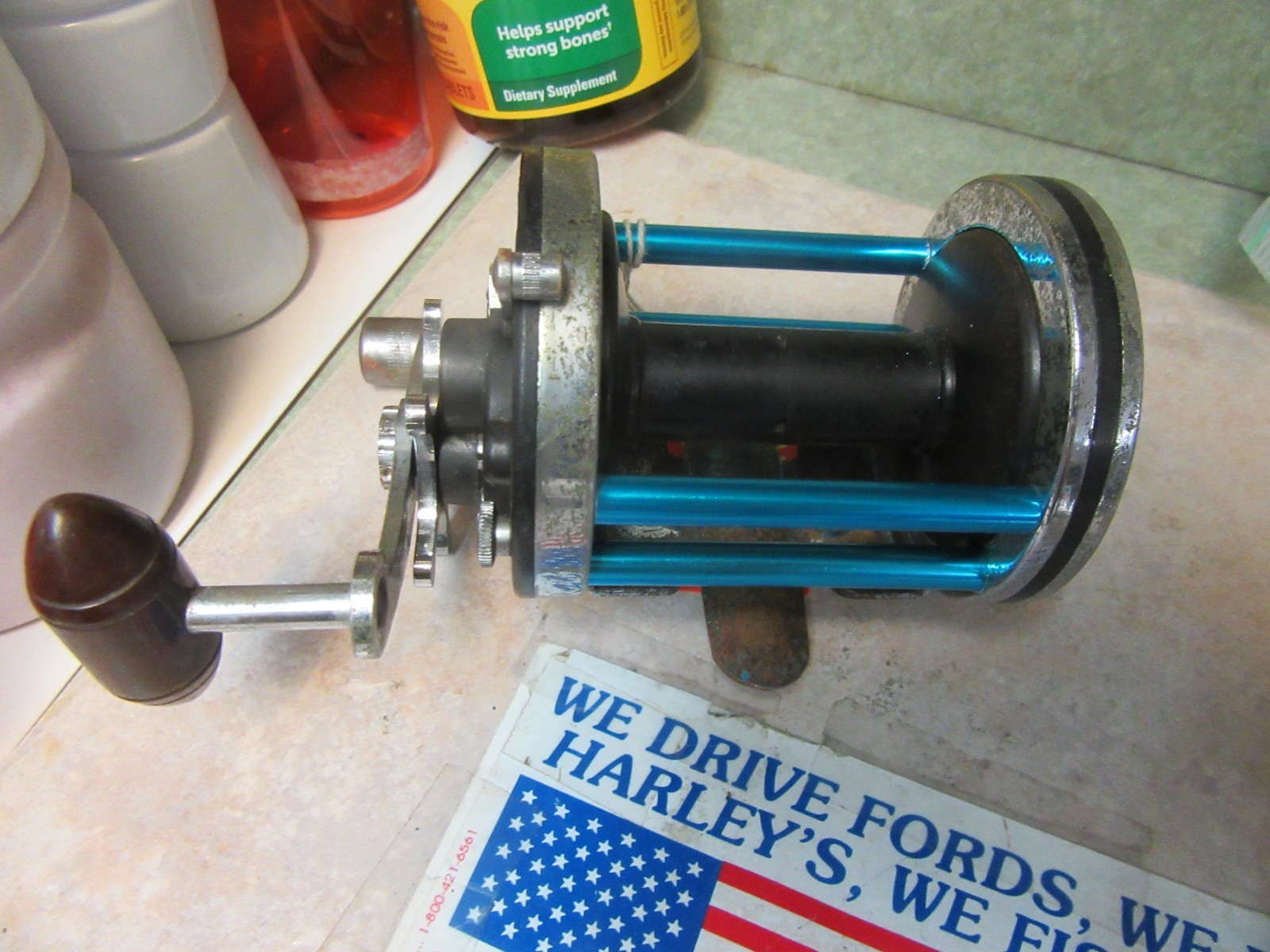 238624 Blue Penn 140 Squidder Med. Game Bottom or Trolling Reel W/$10 Bonus