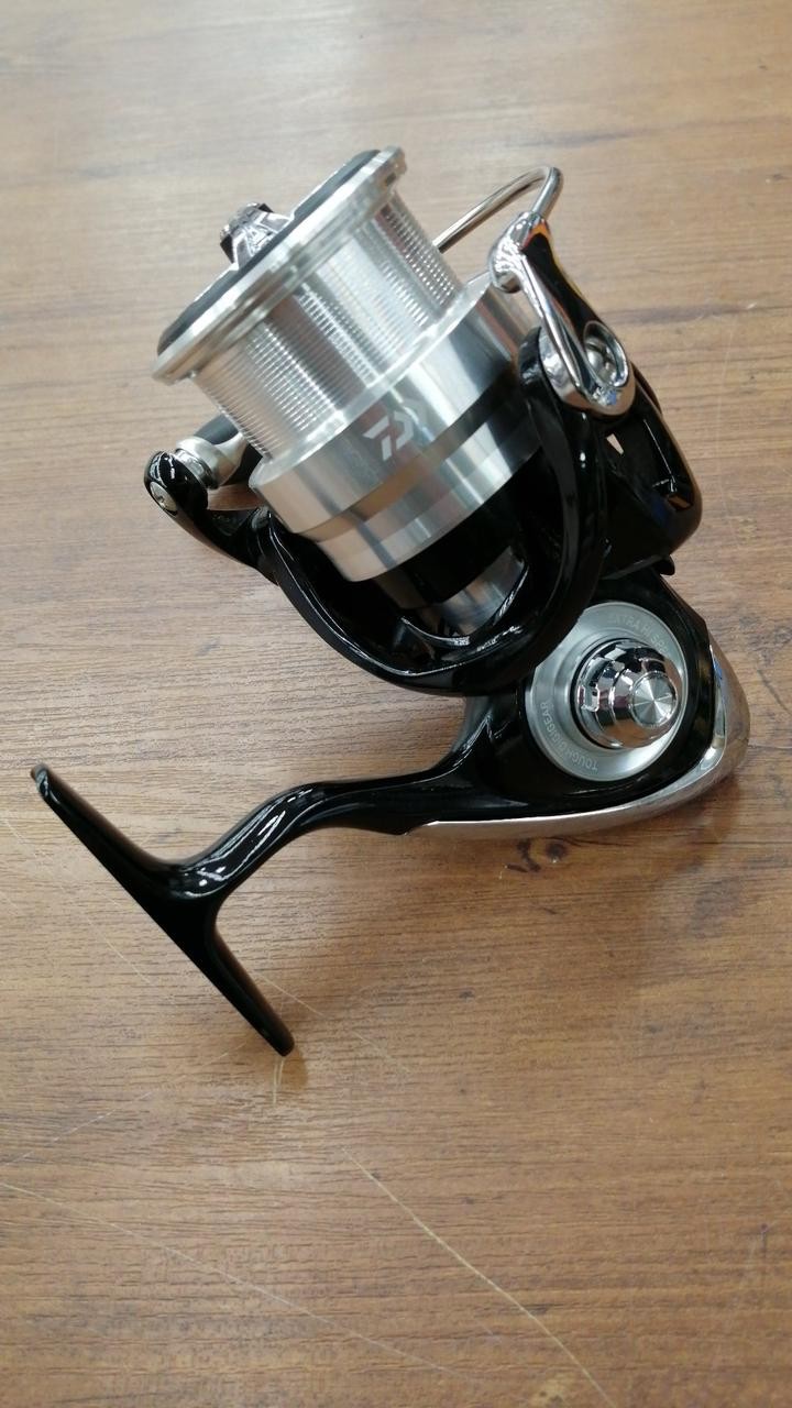 Daiwa Lexa 4000S-CXH Spinning Reel 6.2:1 Gear Ratio 12kg Drag 275g
