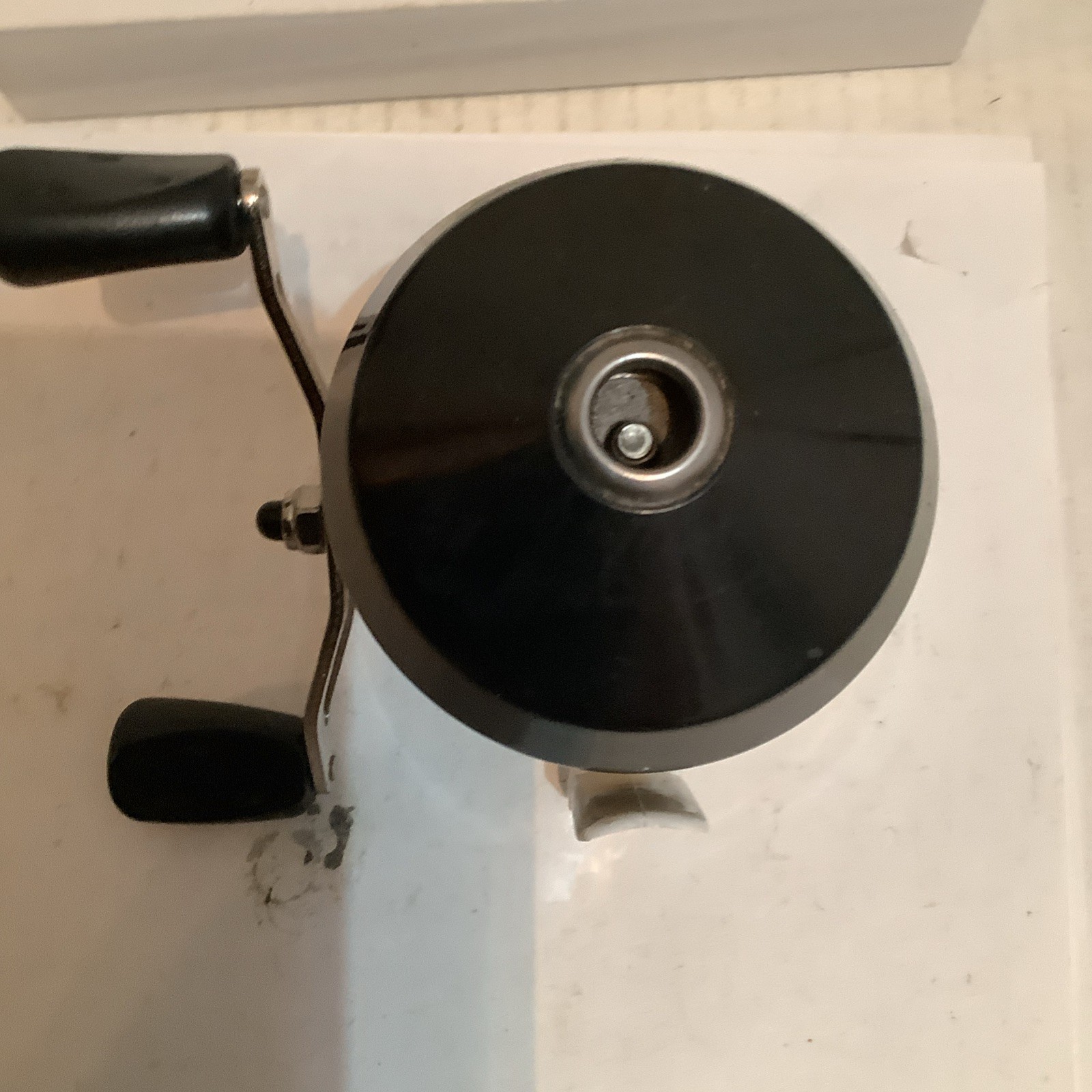 SHAKESPEARE TIGER TIGRA#15 CLOSED-FACE SPINCASTING REEL🐠