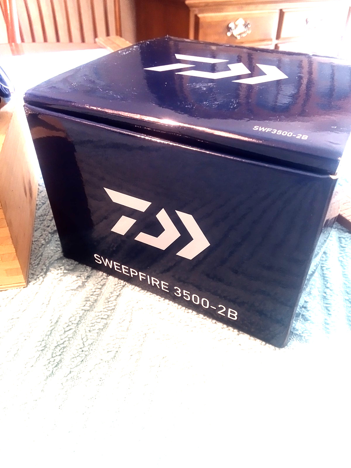 Daiwa Sweepfire 3500-2B Spinning Reel. W/ Original Box