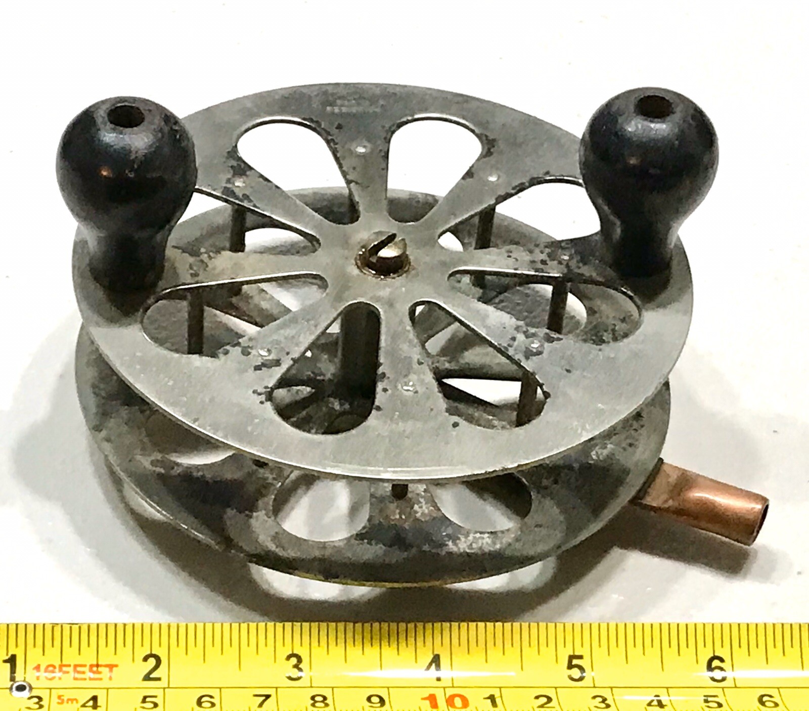 Vintage Antique Pair Unbranded 250 Yd Saltwater Cast Fishing Reels Spools Old