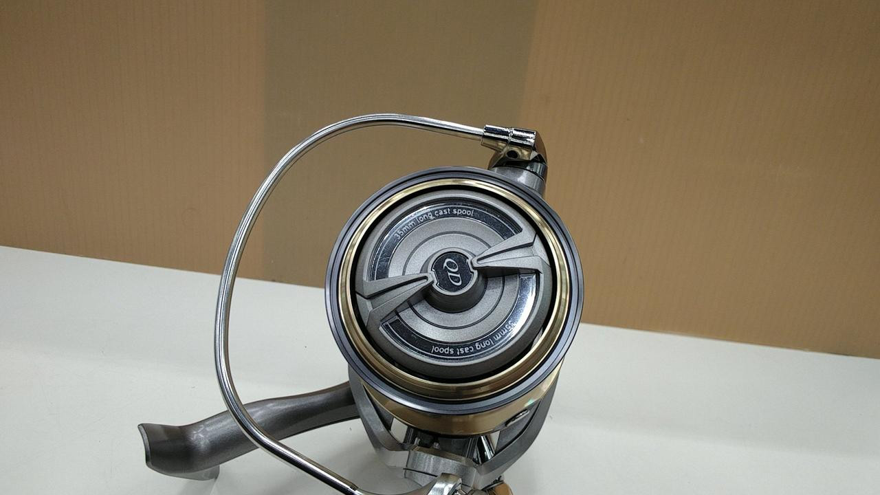 Daiwa 23 Long Beam 35QD5 Spinning Reel Gear 4.1:1 Tested w/Box