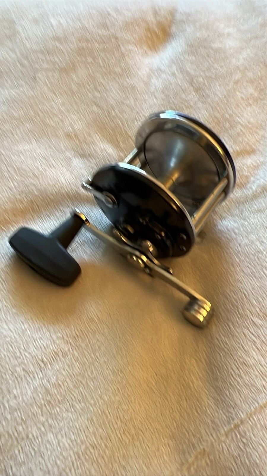 Vtg PENN LONG BEACH 60 BAITCAST Fish Fishing Reel Offshore Left Handed EUC